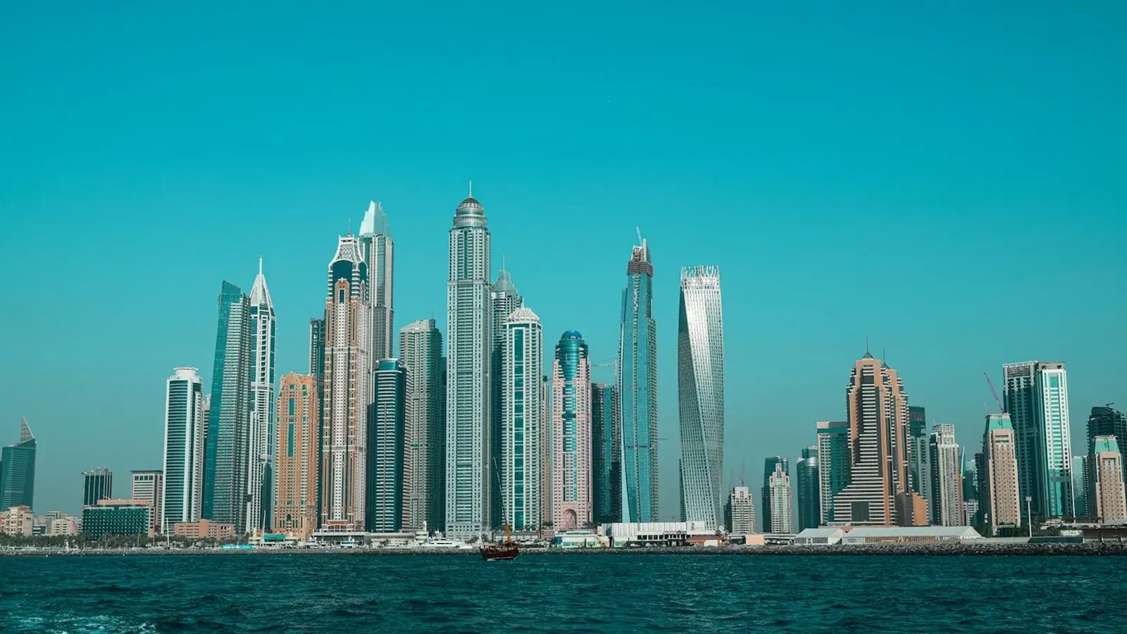 Italian Food for the Middle East: What Importers Need to Know About Halal, Shelf Life and Demand